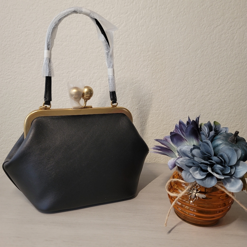 Coach Kisslock Frame Bag 16 in Brass/Black Glove-Tanned Leather NWT - Picture 3 of 12